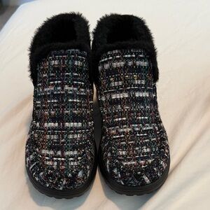 Hey Dude Black Fur-Lined Tweed Boots